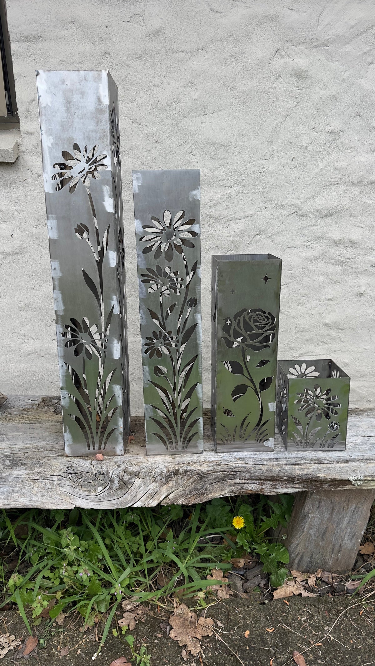 Illuminated Garden Pilars