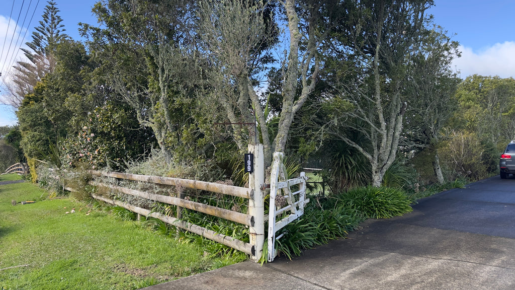 Rural illuminated Street Number - Solar Powered