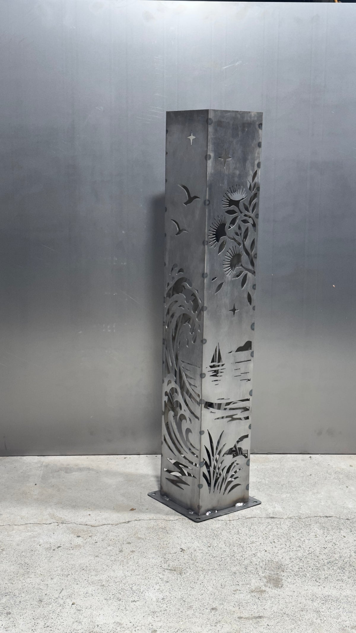 Coastal Journey – Solar Illuminated Garden Pillar